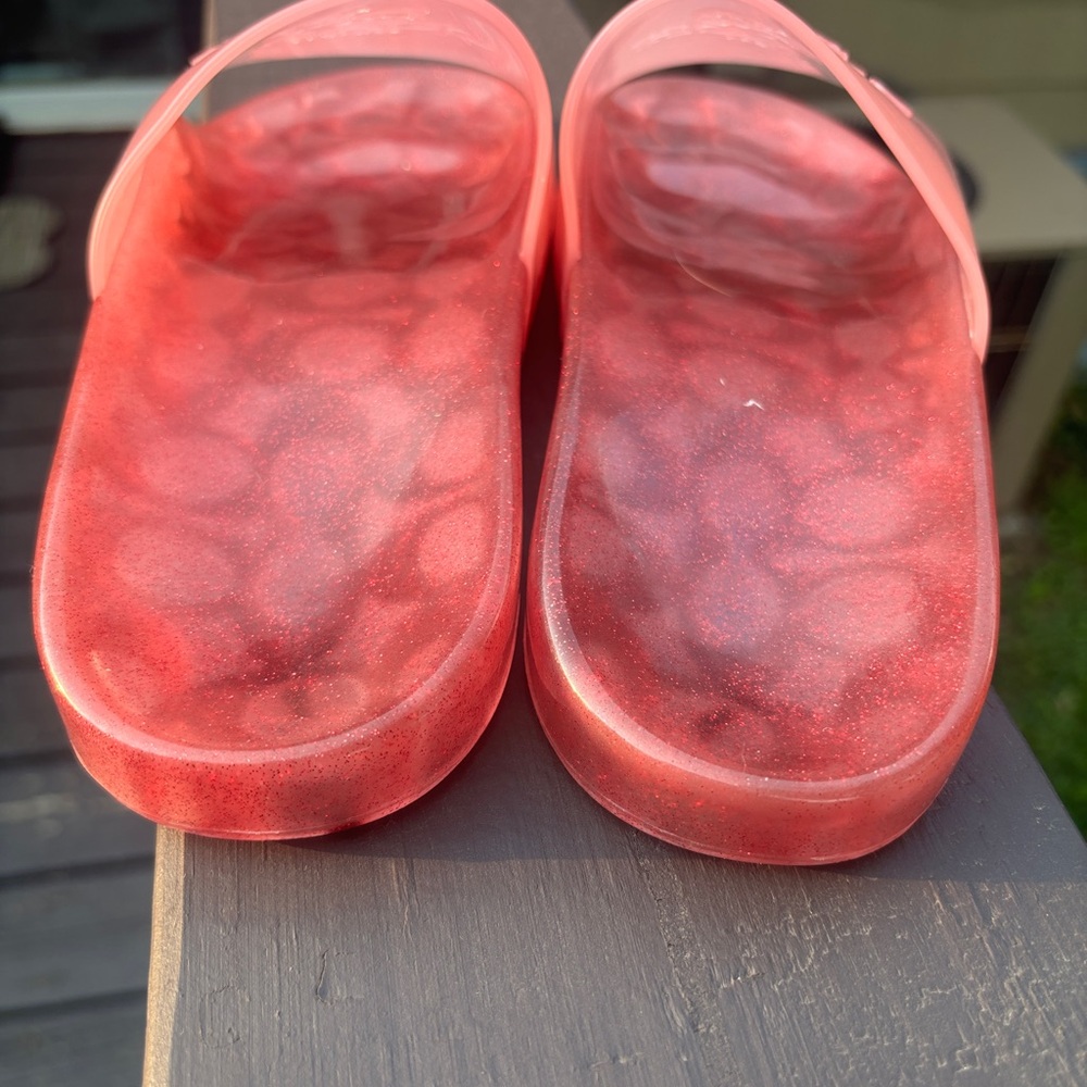 Coach Pink Metallic Slide Sandals 8.5
- Open to Offers - Picture 3 of 7